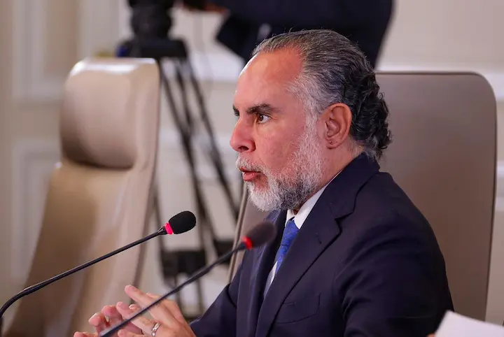 Allanamiento, agravios y control disciplinario: la nueva controversia entre Armando Benedetti y la magistrada Cristina Lombana