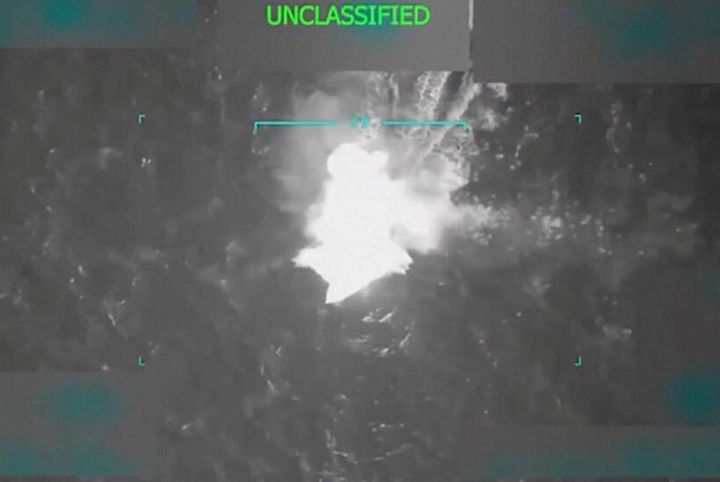 Escalada entre EE. UU. y Venezuela: hundimiento de embarcación en el Caribe y autorización de operaciones encubiertas