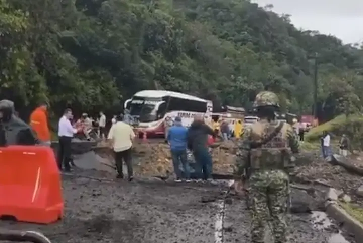 Artefacto explosivo detona en la vía Medellín–Costa Atlántica a la altura de Yarumal, Antioquia