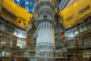Estructura del reactor de fusión ITER durante su fase de construcción en Francia