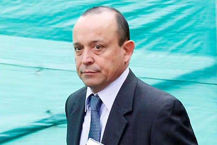 Santiago Uribe Vélez condenado a 28 años por homicidio y concierto para delinquir en el caso Los 12 Apóstoles.